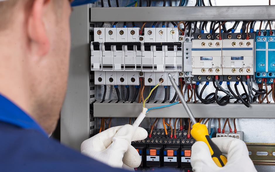 monteur électricien Bois-le-Roi